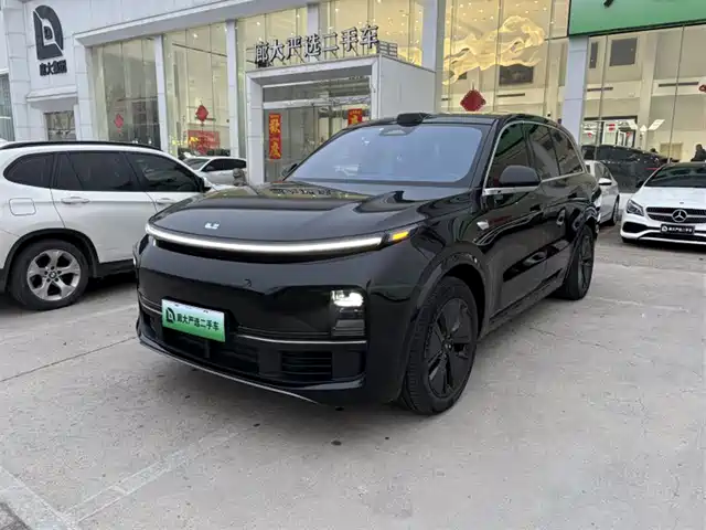 Li Auto IDEAL L8 2024