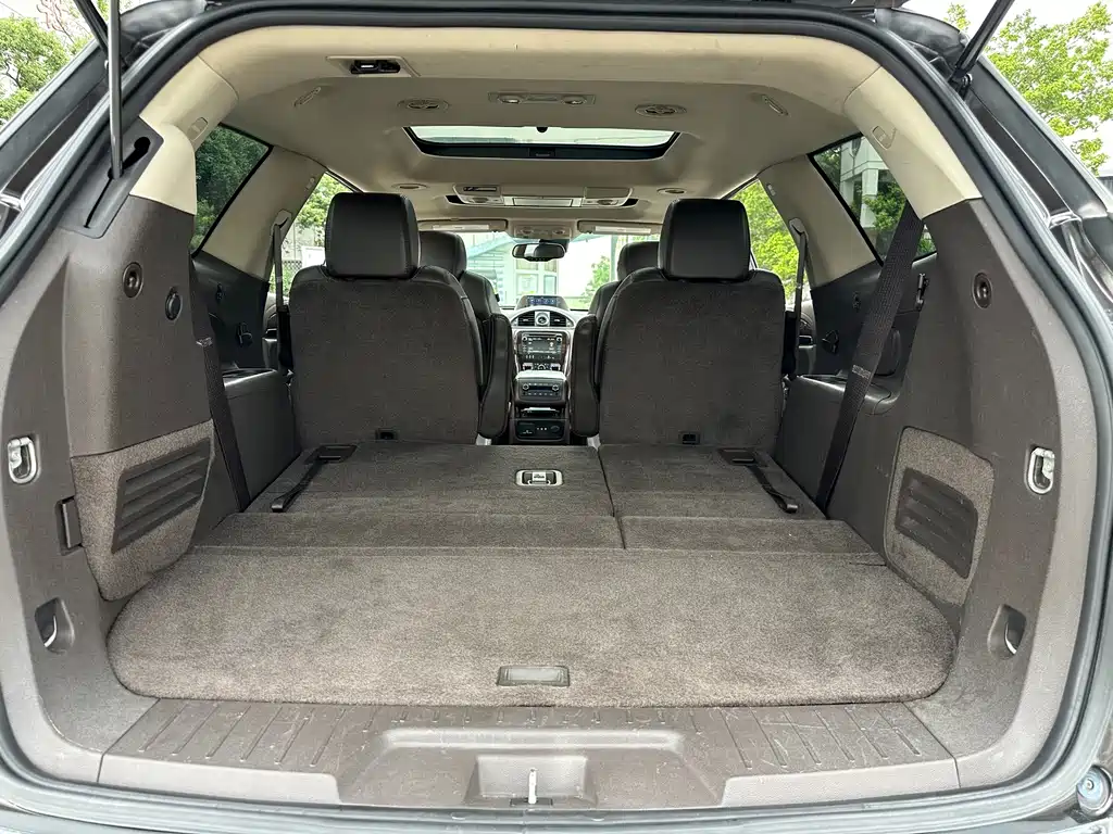Buick Enclave — миниатюра 18