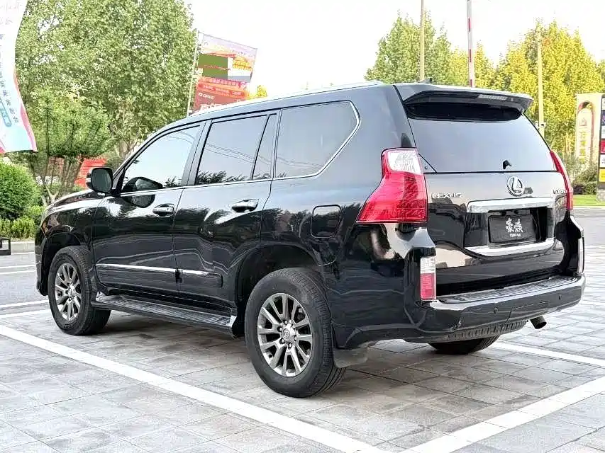 Lexus GX — миниатюра 2