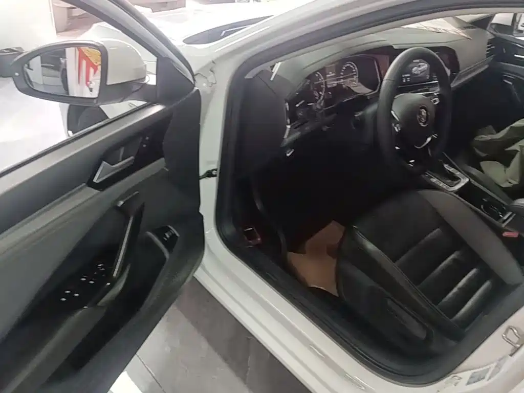 Volkswagen Sagitar — миниатюра 16