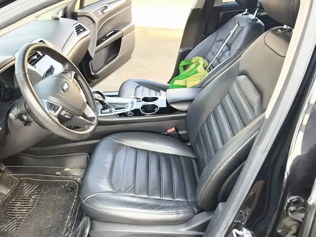 Ford Mondeo — миниатюра 20