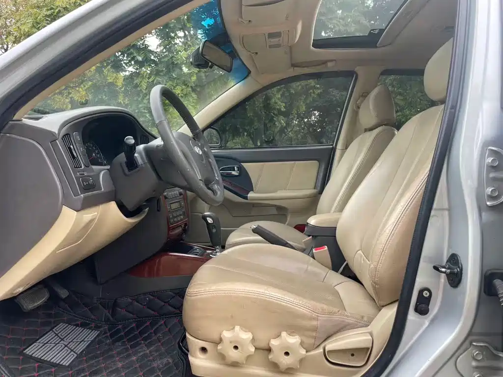 Hyundai Elantra — миниатюра 4