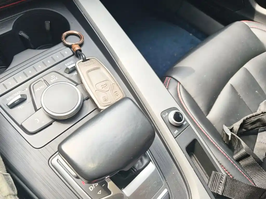 Audi A4L — миниатюра 9