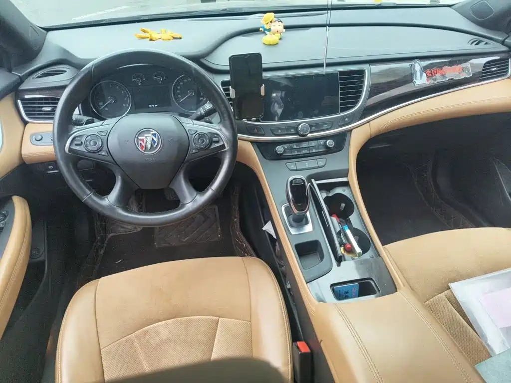 Buick LaCrosse — миниатюра 5