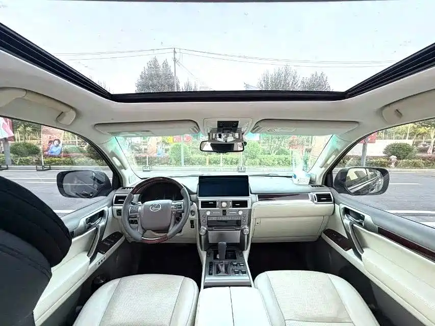 Lexus GX — миниатюра 6