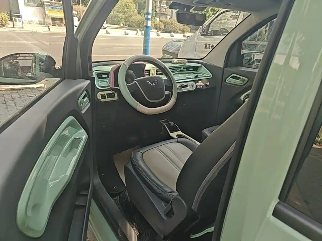 Wuling MINIEV — миниатюра 16