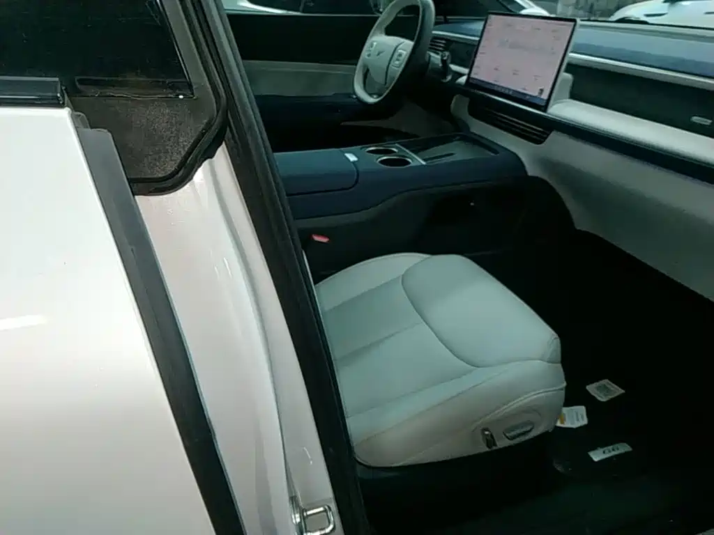 XPeng G6 — миниатюра 25