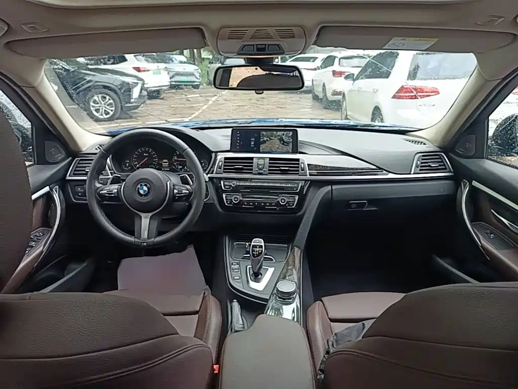 BMW 3 Series — миниатюра 10
