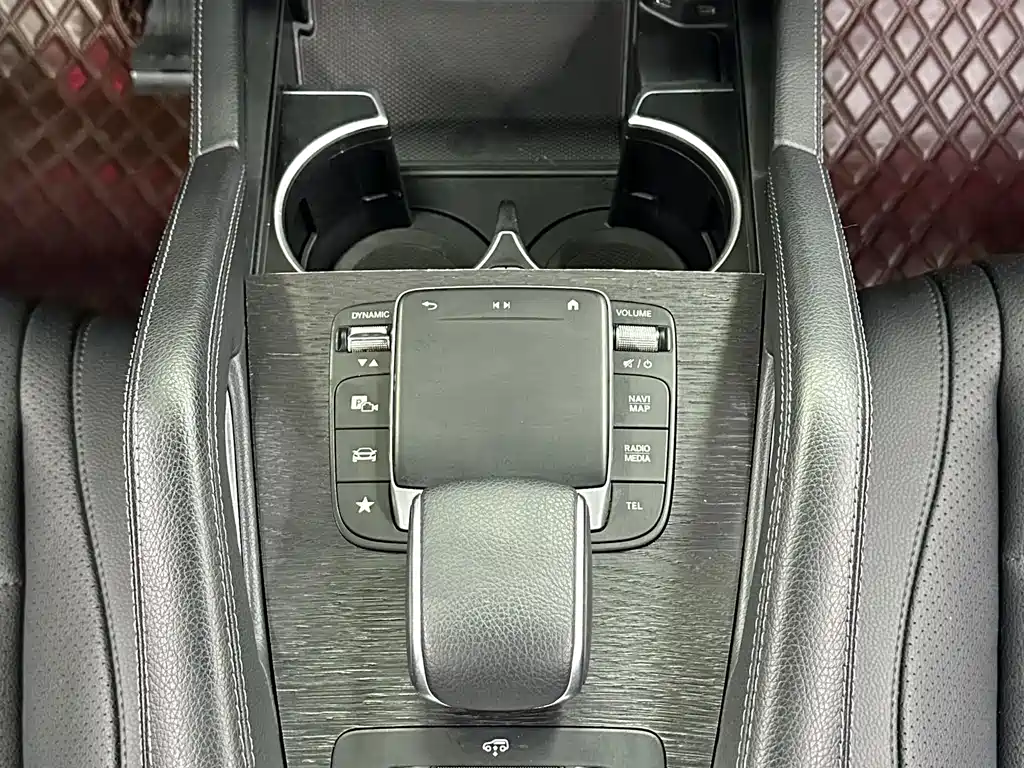 Mercedes-Benz GLS — миниатюра 19