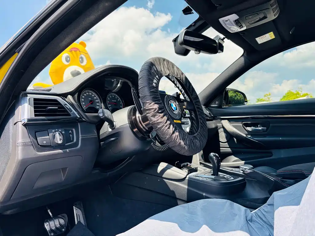 BMW M4 — миниатюра 9