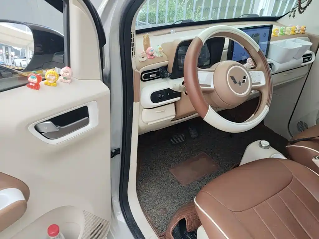 Wuling MINIEV — миниатюра 16