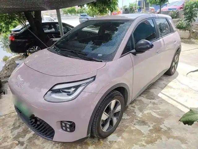 2025 GAC Aion UT