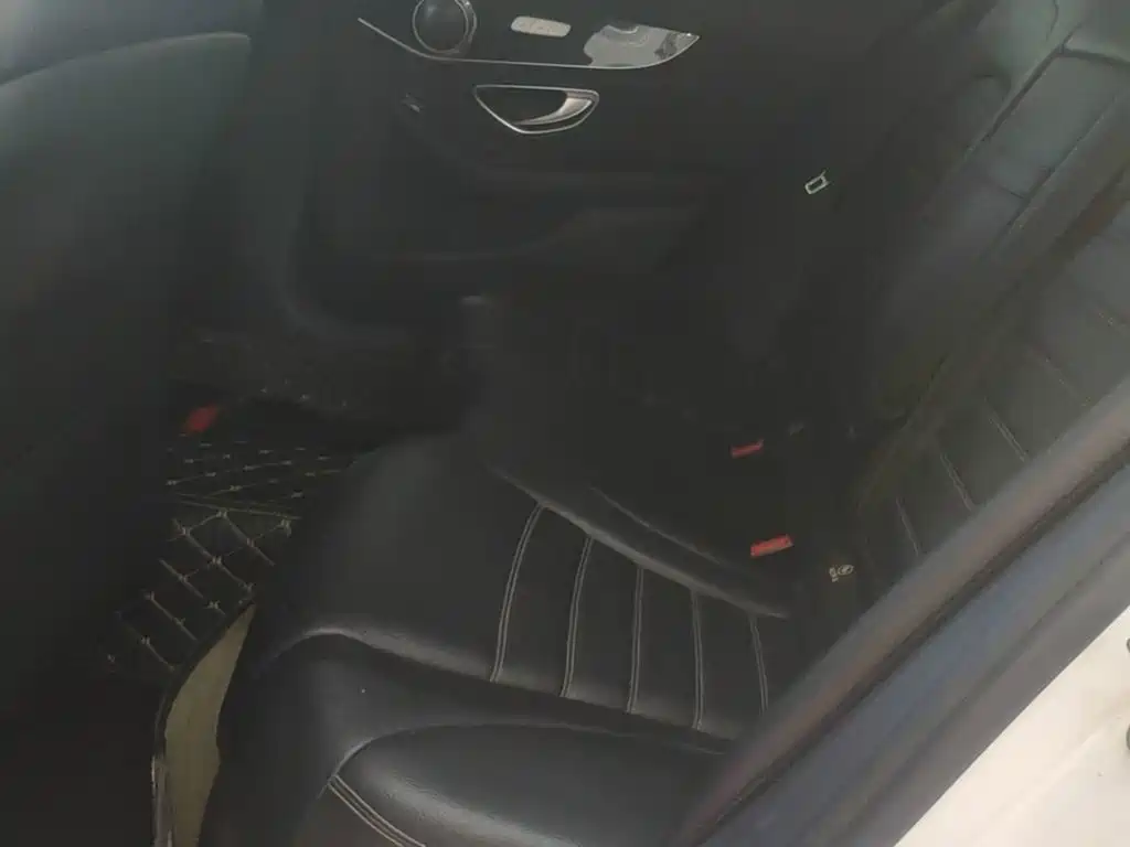 Mercedes-Benz C-Class — миниатюра 17