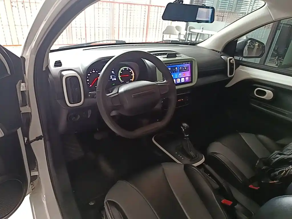Roewe Clever — миниатюра 10
