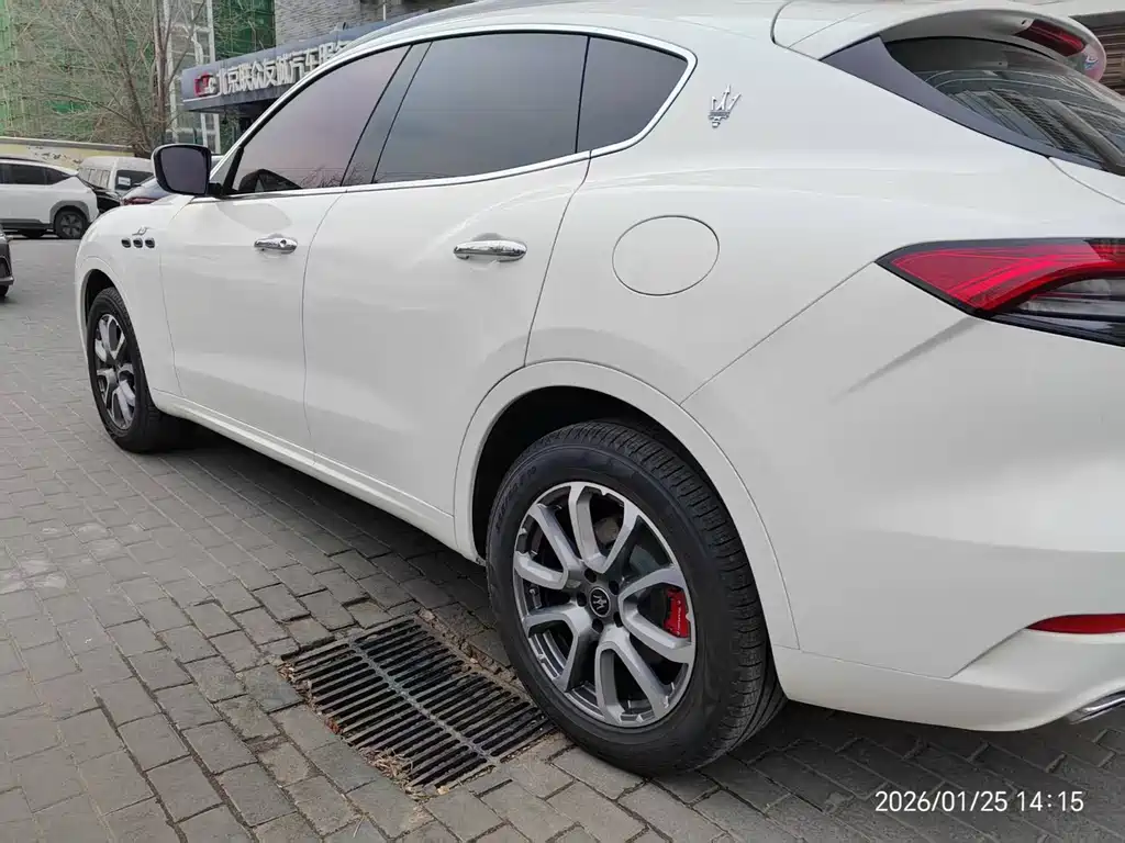 MASERATI LEVANTE
