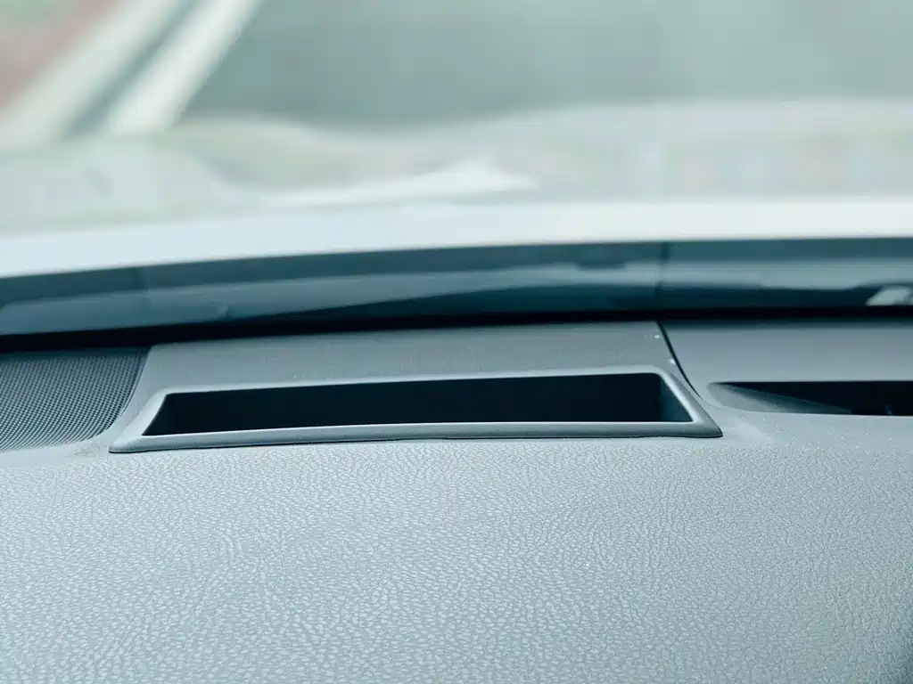 Toyota Camry — миниатюра 13