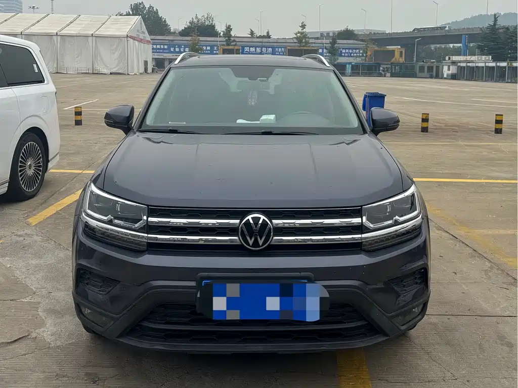 Volkswagen Tharu — миниатюра 2