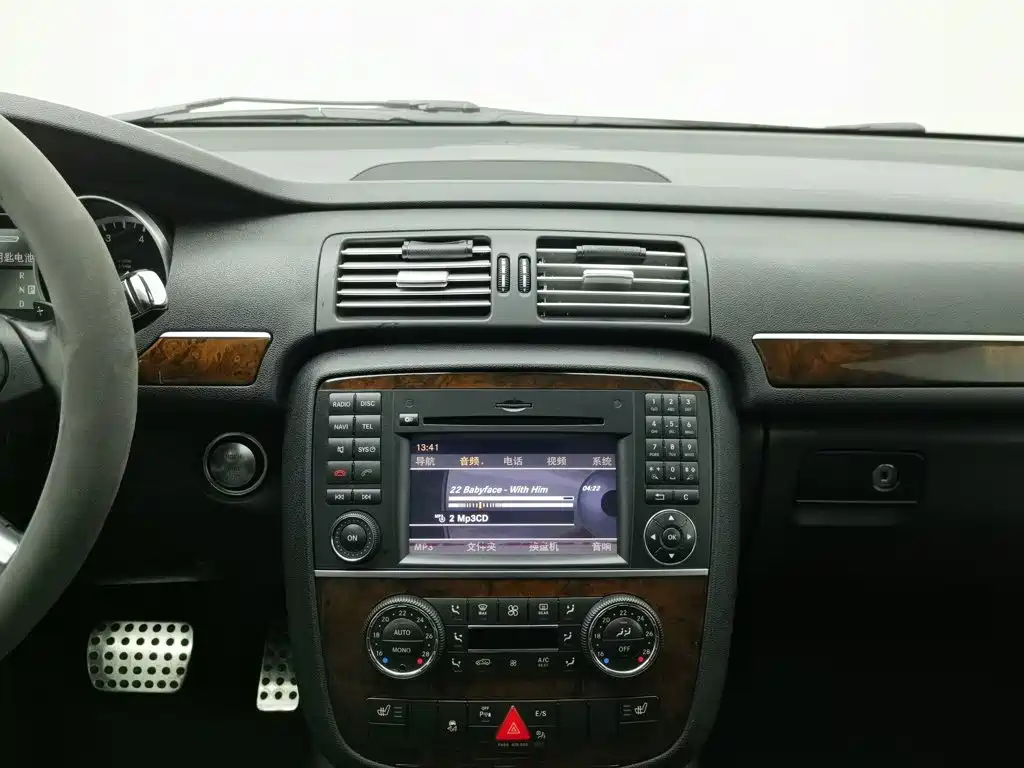 Mercedes-Benz R-Class — миниатюра 12