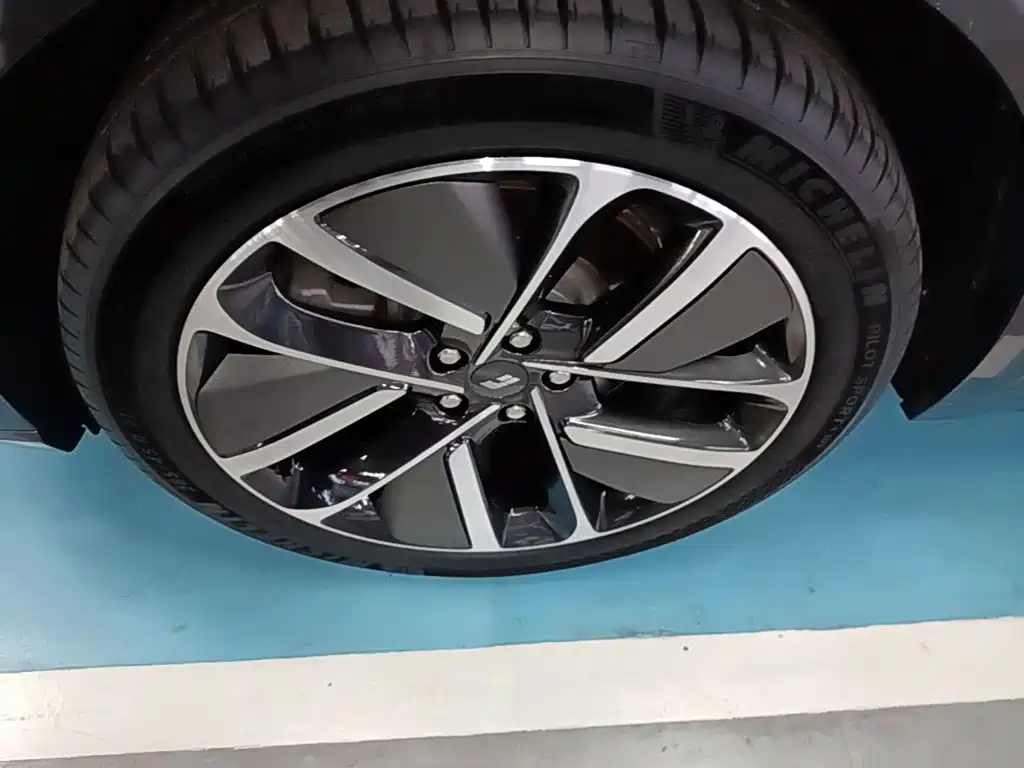 Li Auto Li L9 — миниатюра 23