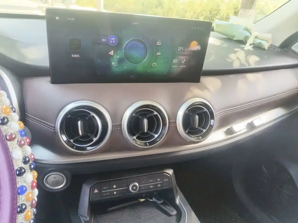 Wey Wey VV6 — миниатюра 9