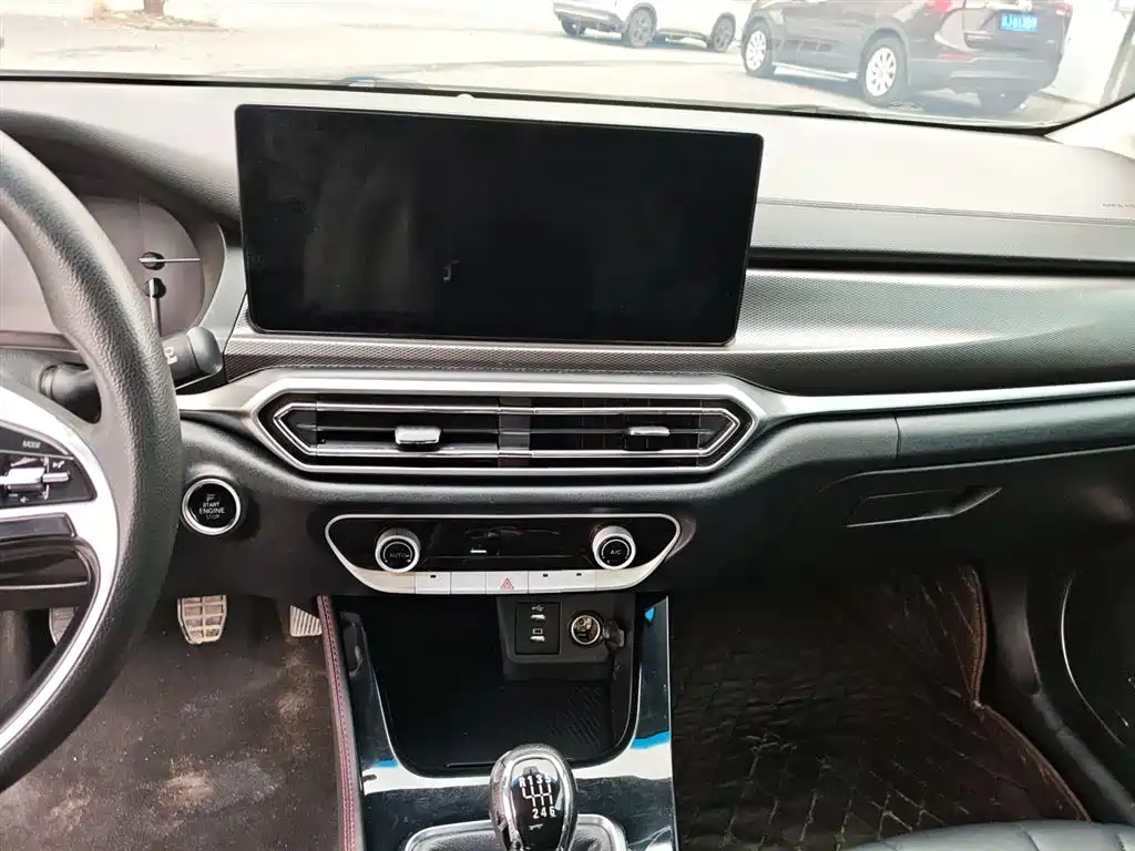 BAIC U7 — миниатюра 13