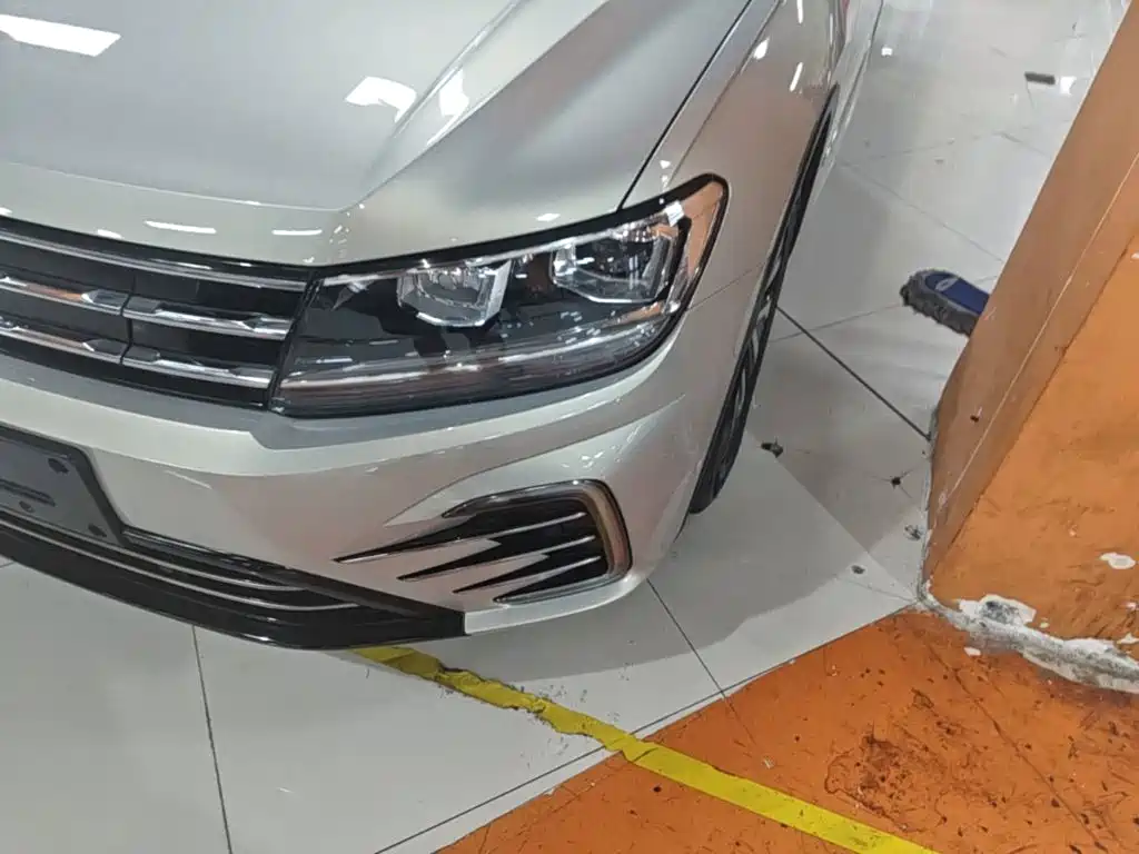 Volkswagen 途观L插电混动 — миниатюра 24