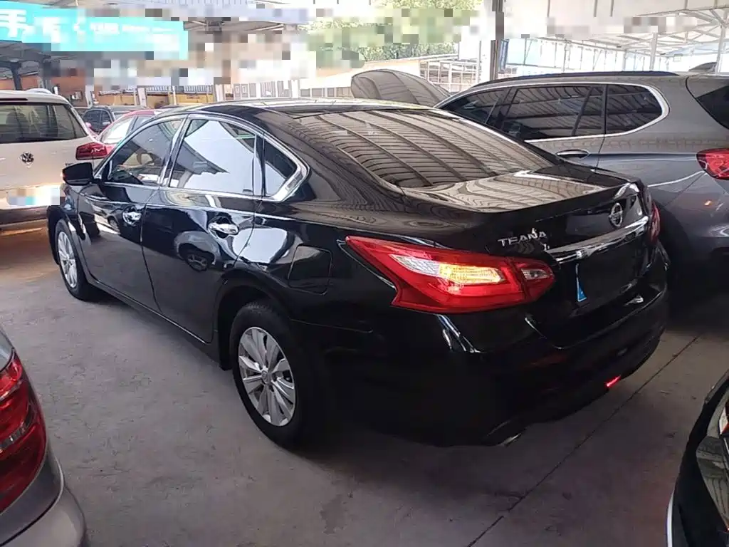 Nissan Teana — миниатюра 5