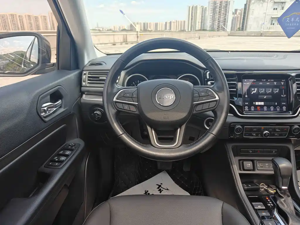Jeep Grand Commander — миниатюра 24