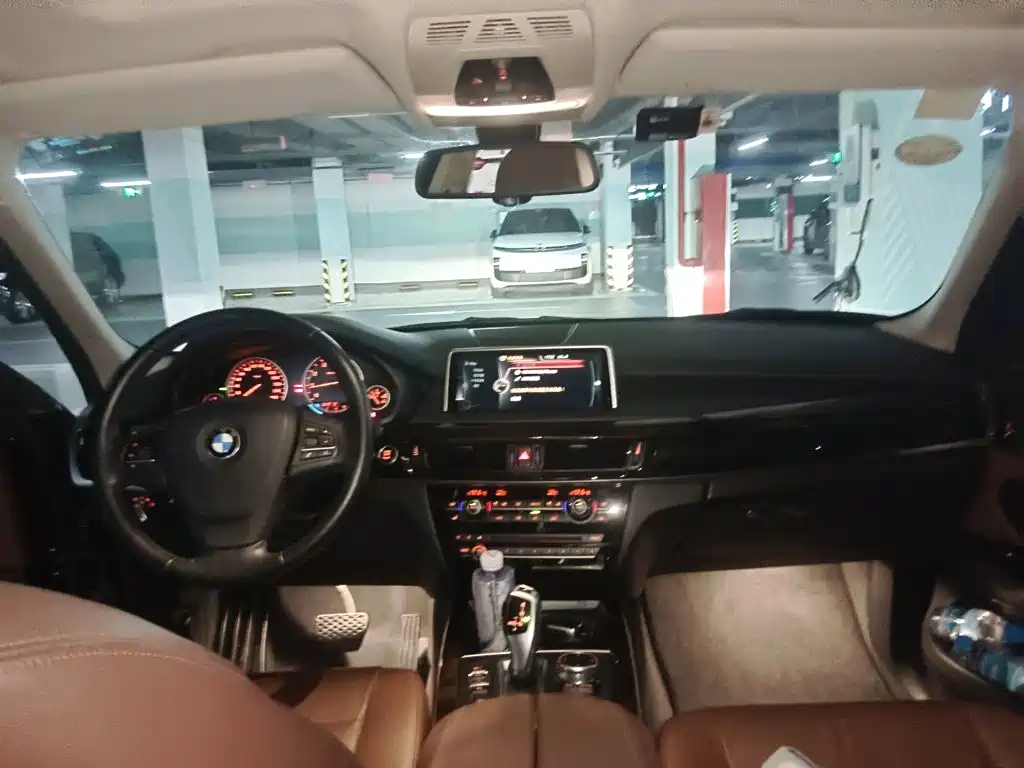 BMW X5 (Import) — миниатюра 9