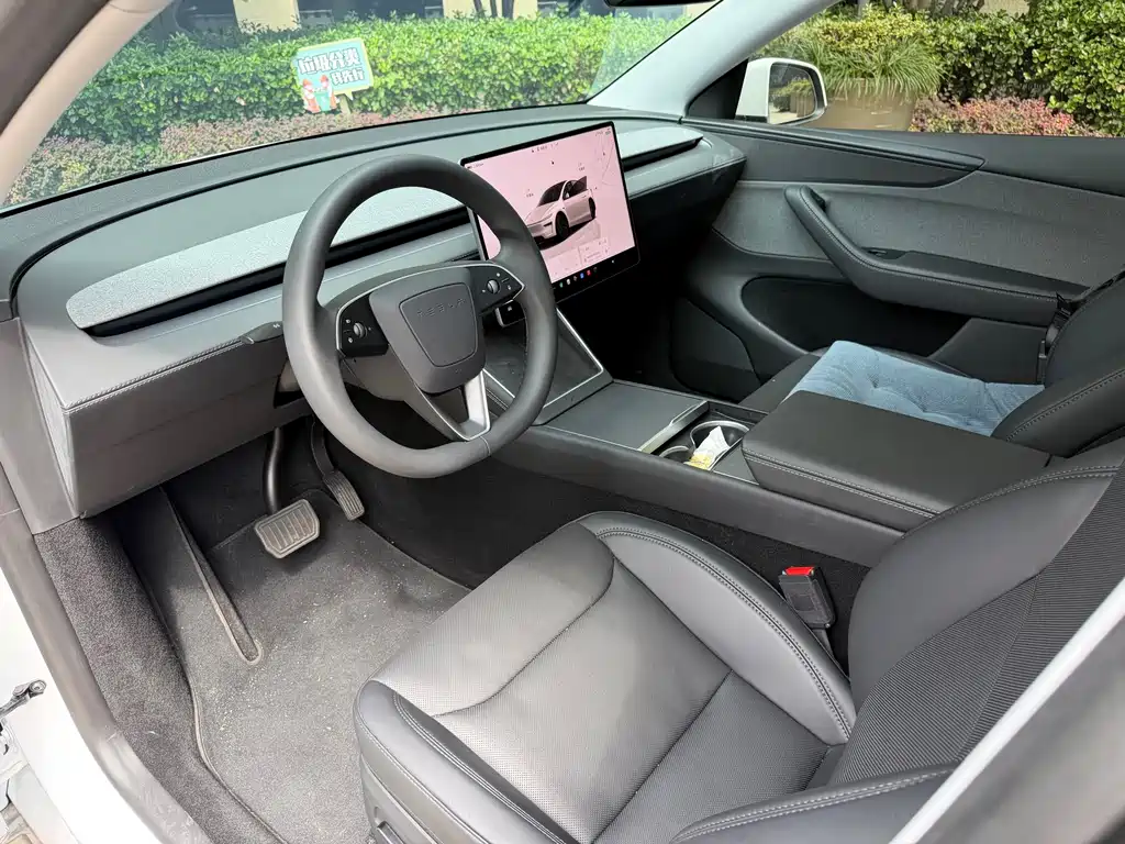 Tesla Model Y — фотографии объявления, Фото 15