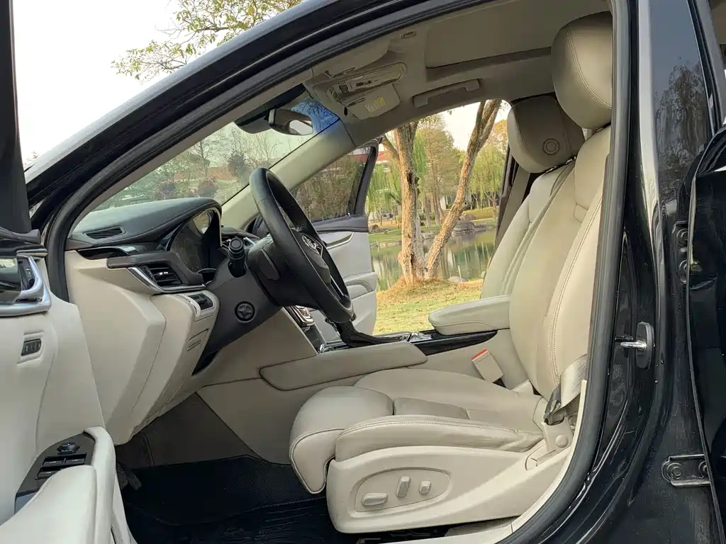 Cadillac XTS 28T Platinum Edition, фото 8