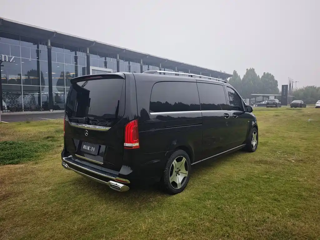 Mercedes-Benz V-Class — миниатюра 5