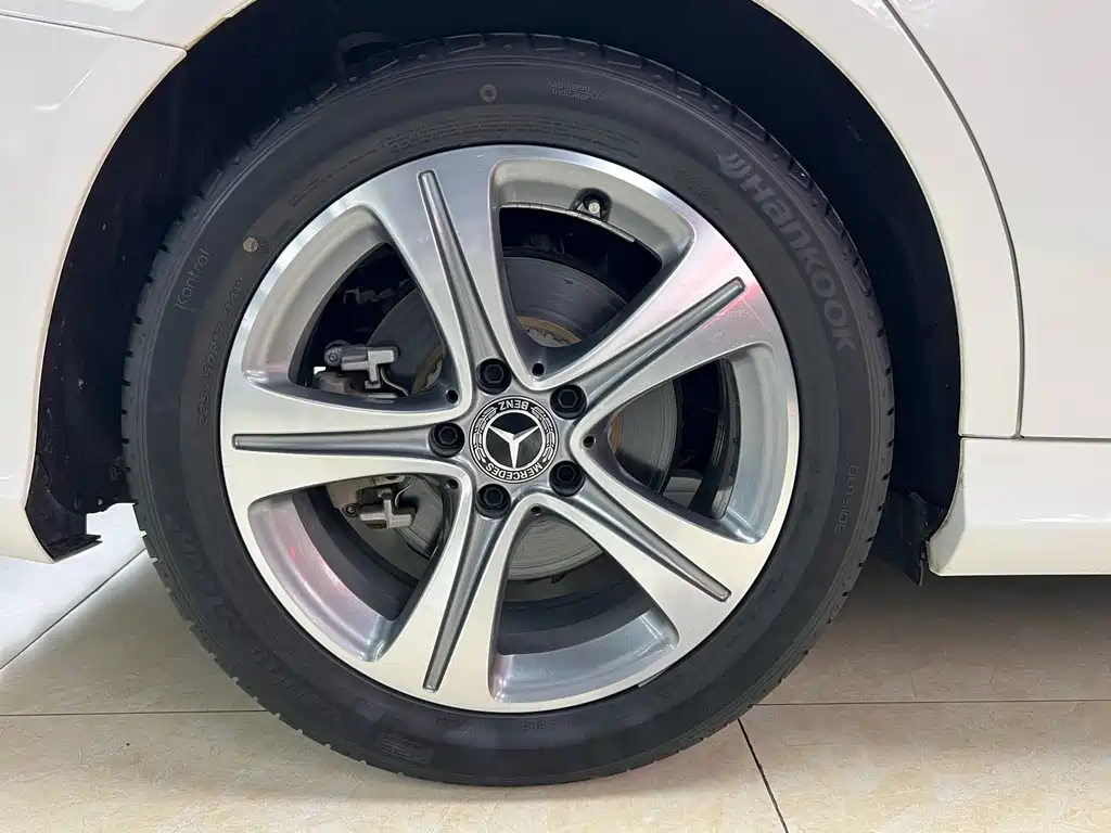 Mercedes-Benz C-Class — миниатюра 26