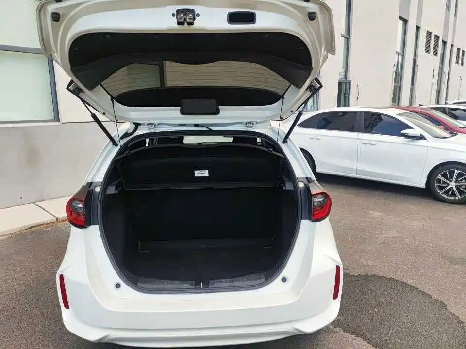 Honda Fit — миниатюра 11
