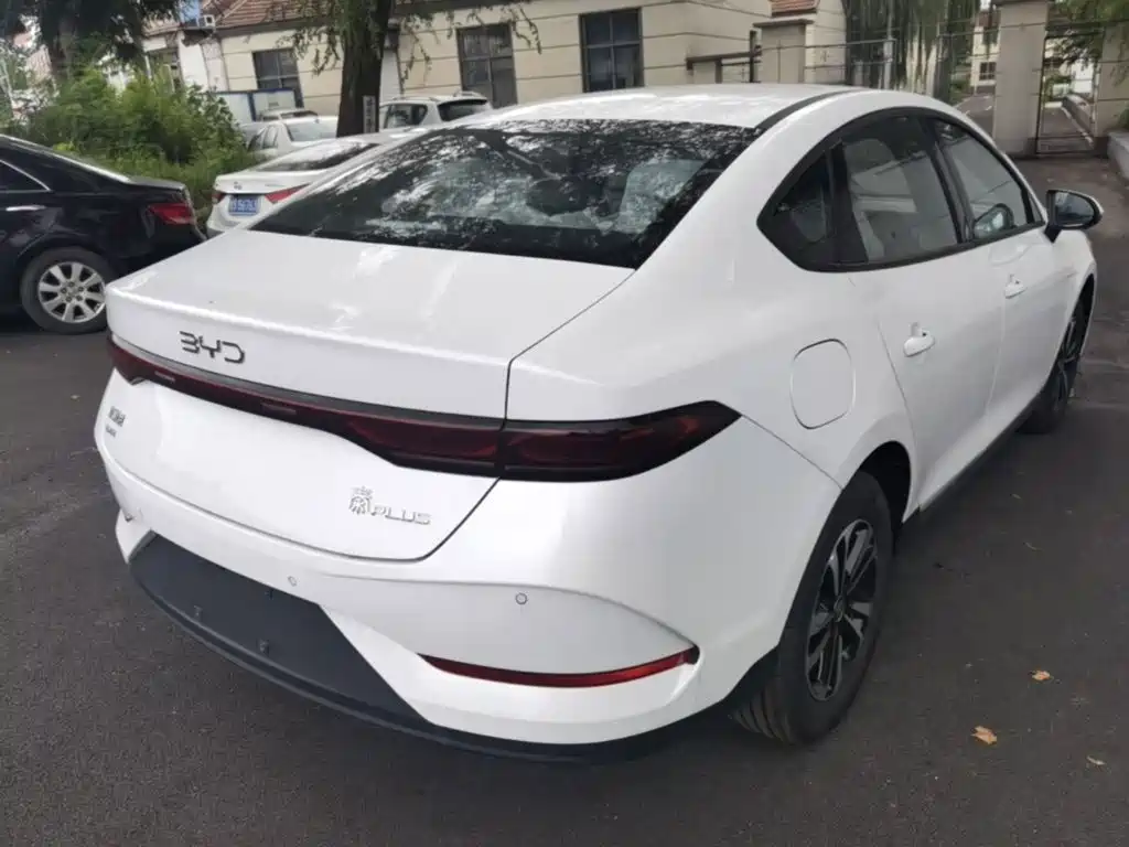 BYD Qin Plus PLUS 2025 DM-i Smart Drive 128KM