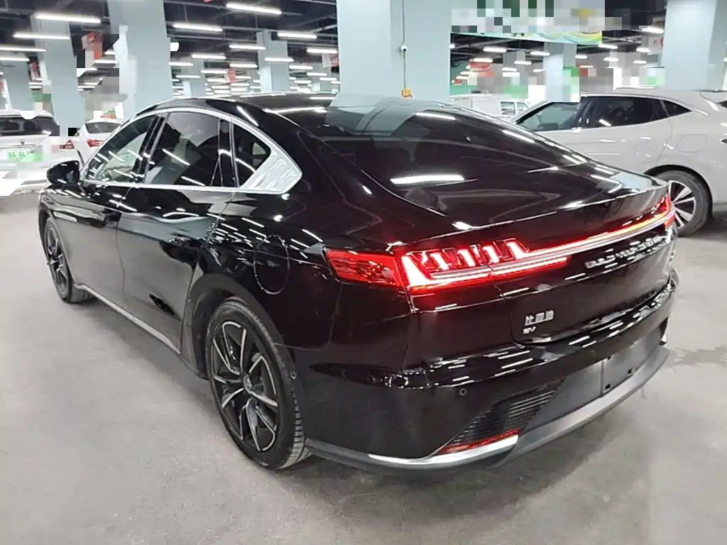 BYD Han — миниатюра 5