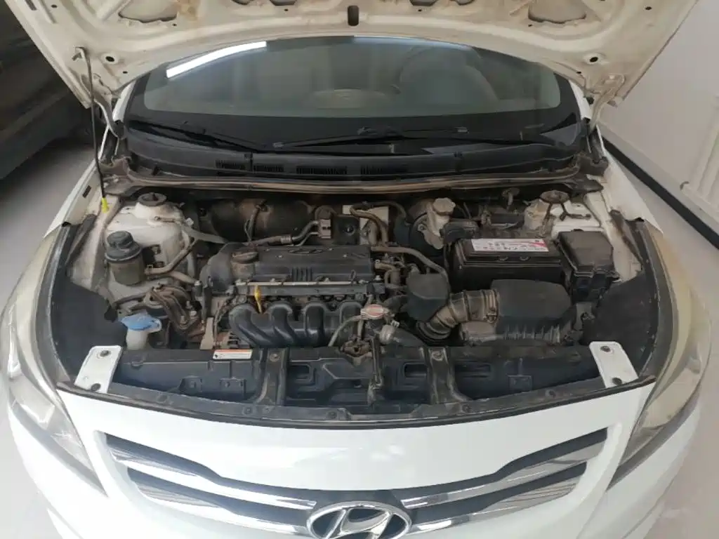 Hyundai Verna — миниатюра 20