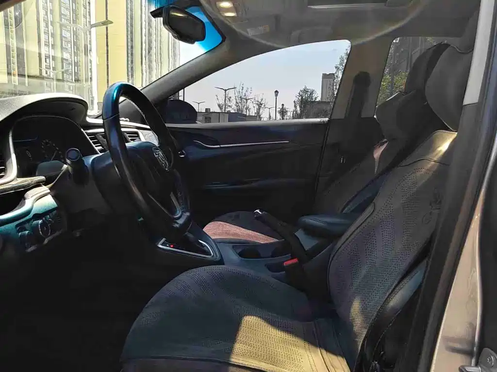 Buick Excelle — миниатюра 4