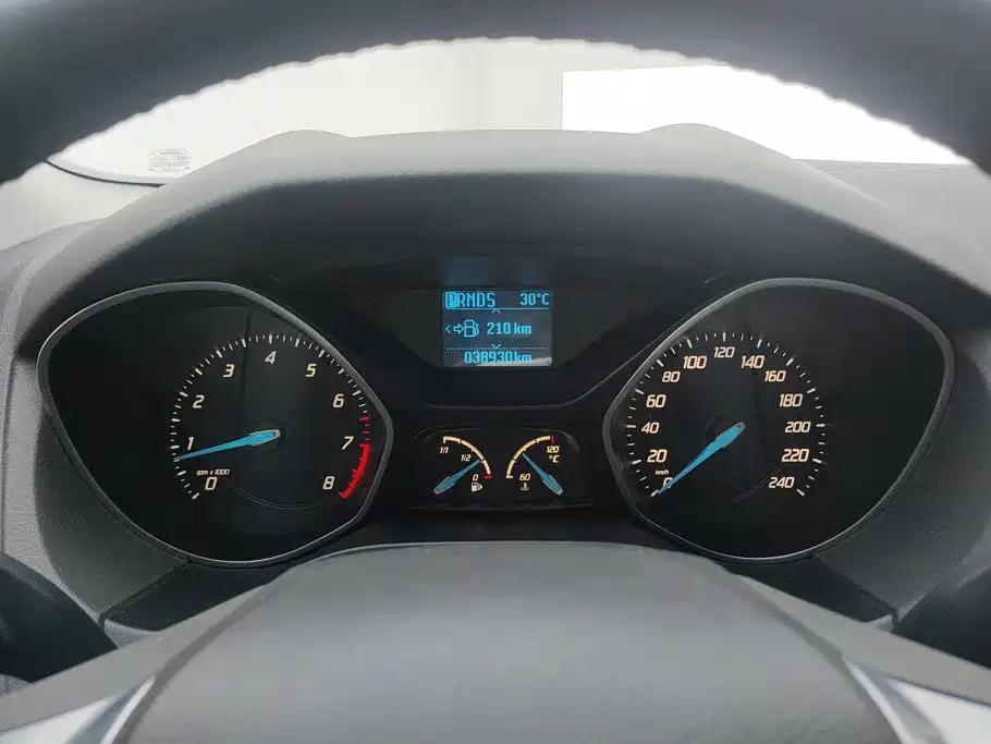 Ford Focus — миниатюра 14