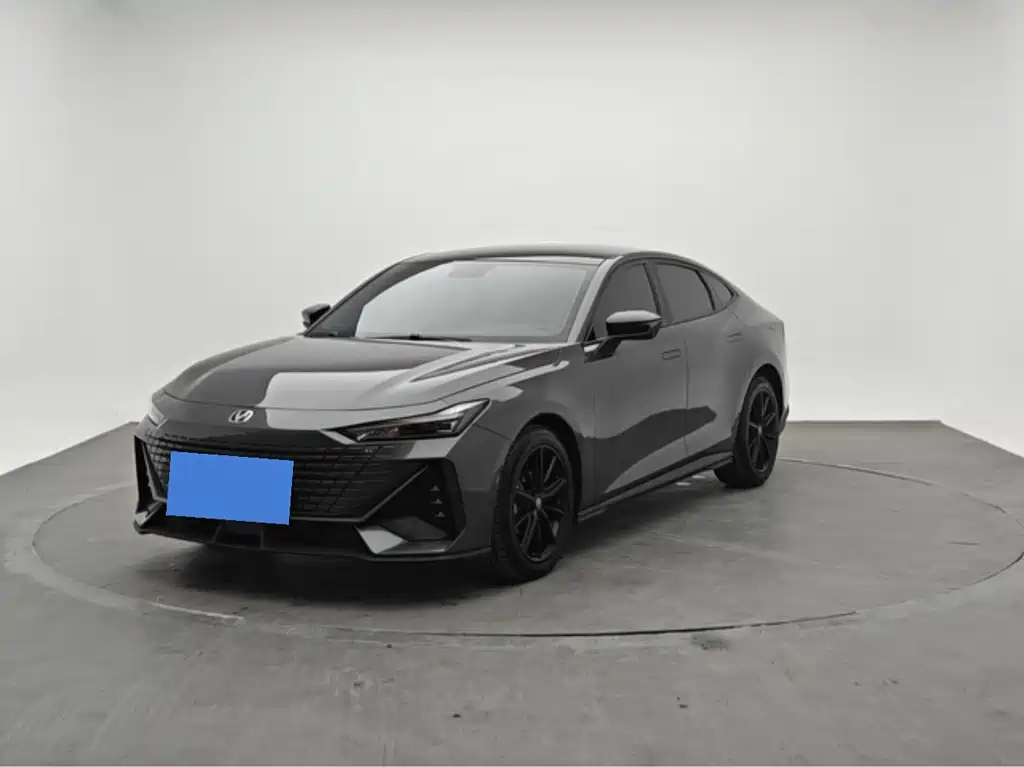 2022 Changan UNI-V - zdjęcie 1 z 15