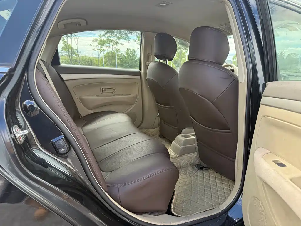 Nissan Sylphy — миниатюра 11