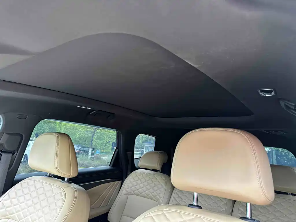Geely Haoyue L — миниатюра 8