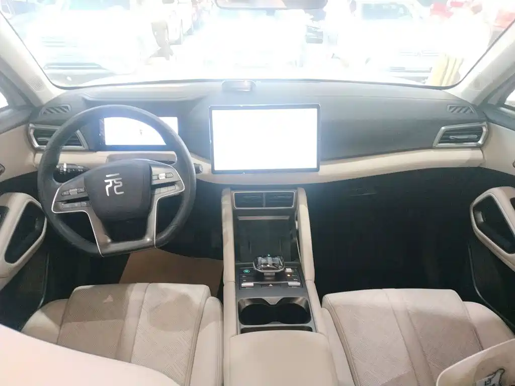 BYD Yuan UP — миниатюра 10