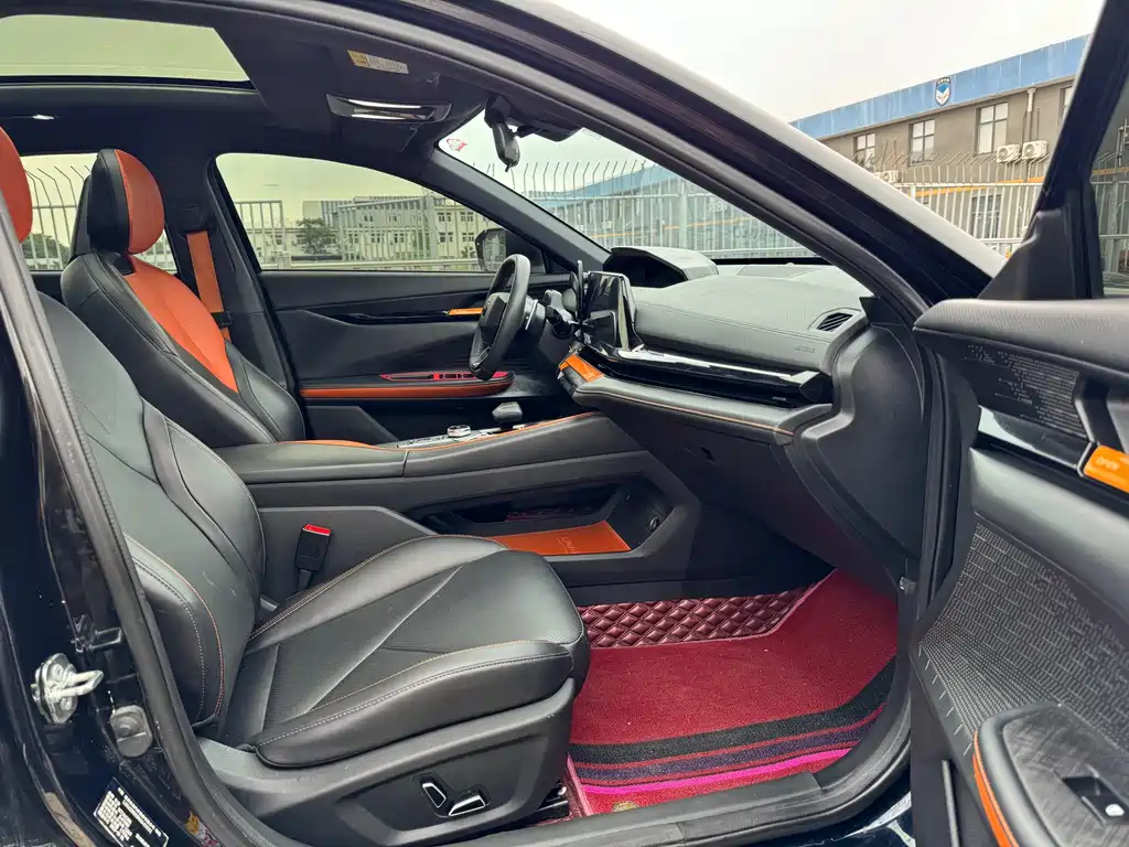 Changan UNI-V 2022 1.5T Luxury