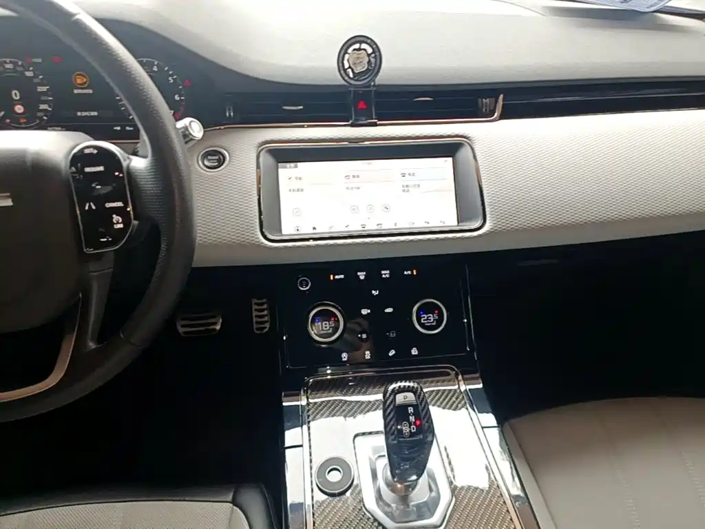 Land Rover Evoque — миниатюра 13
