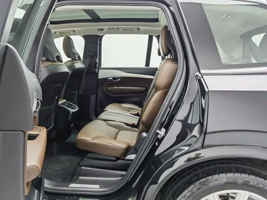 Volvo XC90 — миниатюра 15