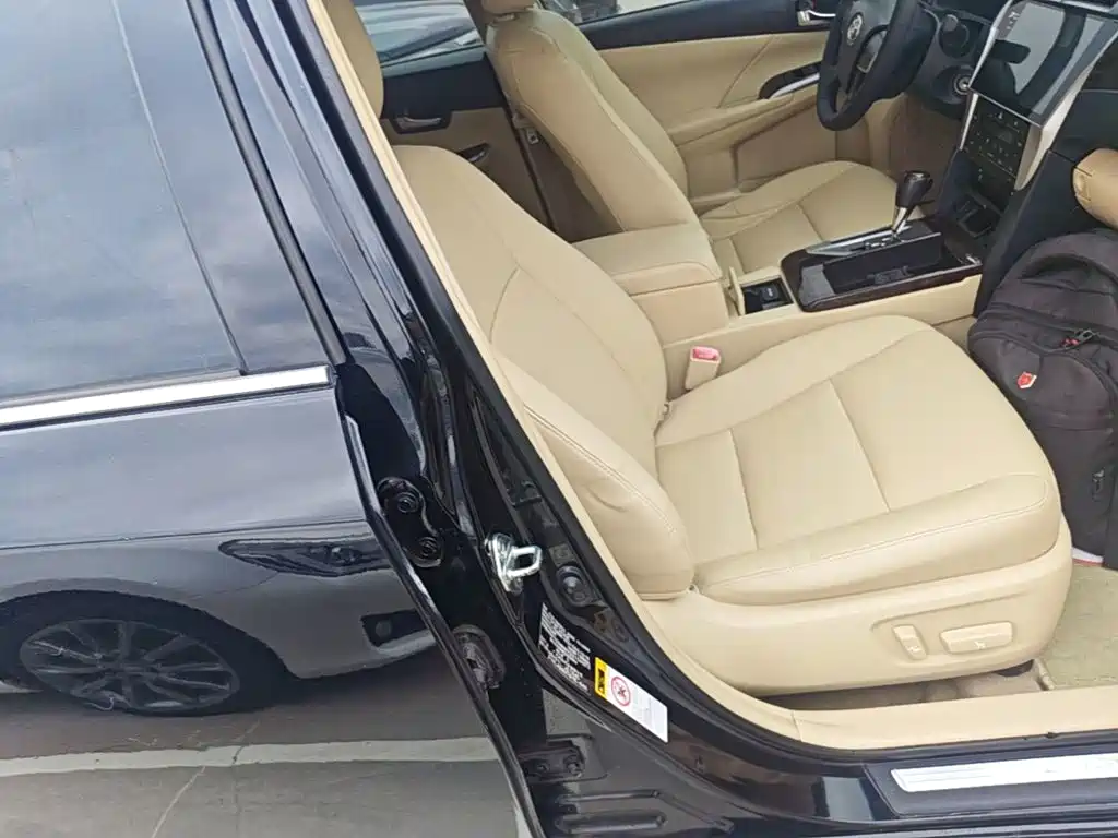 Toyota Camry — миниатюра 25