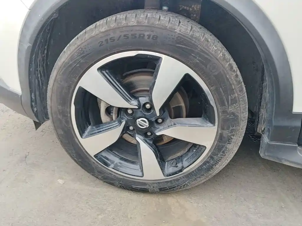 Nissan Qashqai — миниатюра 23