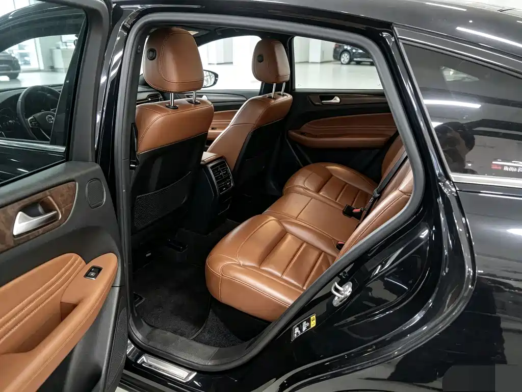 Mercedes-Benz GLE Coupe AMG — миниатюра 9