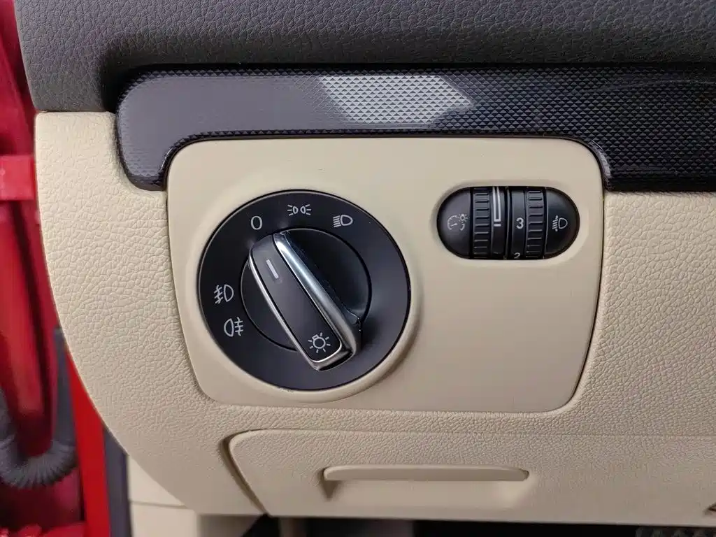 Volkswagen Golf — миниатюра 21